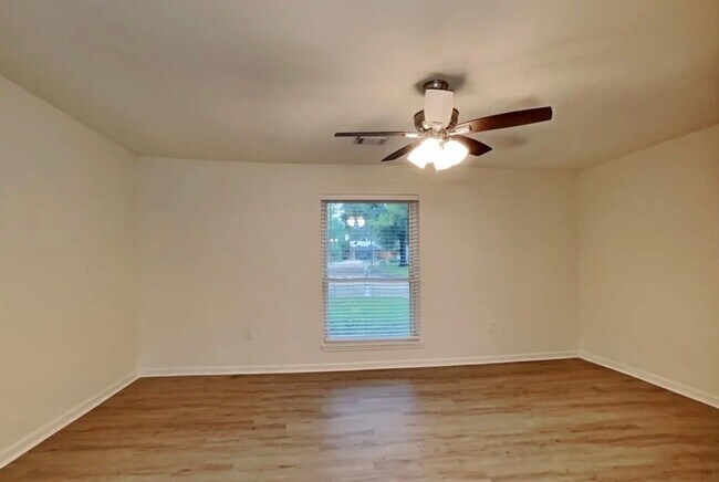 Foto del edificio - 10507 Mills Walk Dr