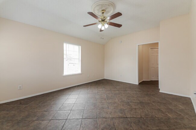 Building Photo - 1217 Brittany Way