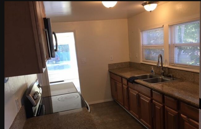 Building Photo - Charming 4-Bedroom Home in the Heart of Reno!