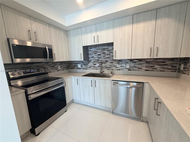 Foto del edificio - 10950 NW 82nd St