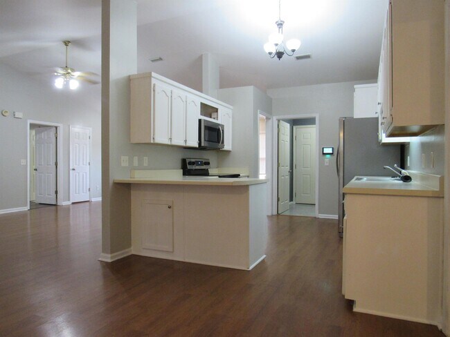Building Photo - 2805 Partridge Ln