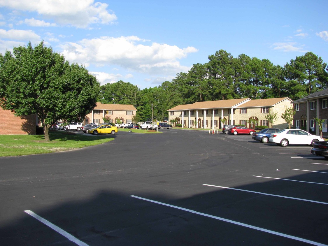 Building Photo - Coastal Townhomes