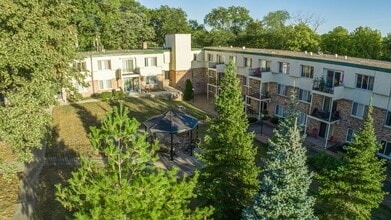 Building Photo - Parkview Apartments