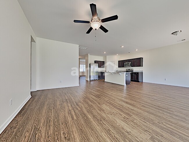 Building Photo - 189 Orion Way