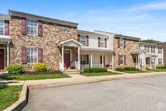 Building Photo - 112 Silver Spur Dr