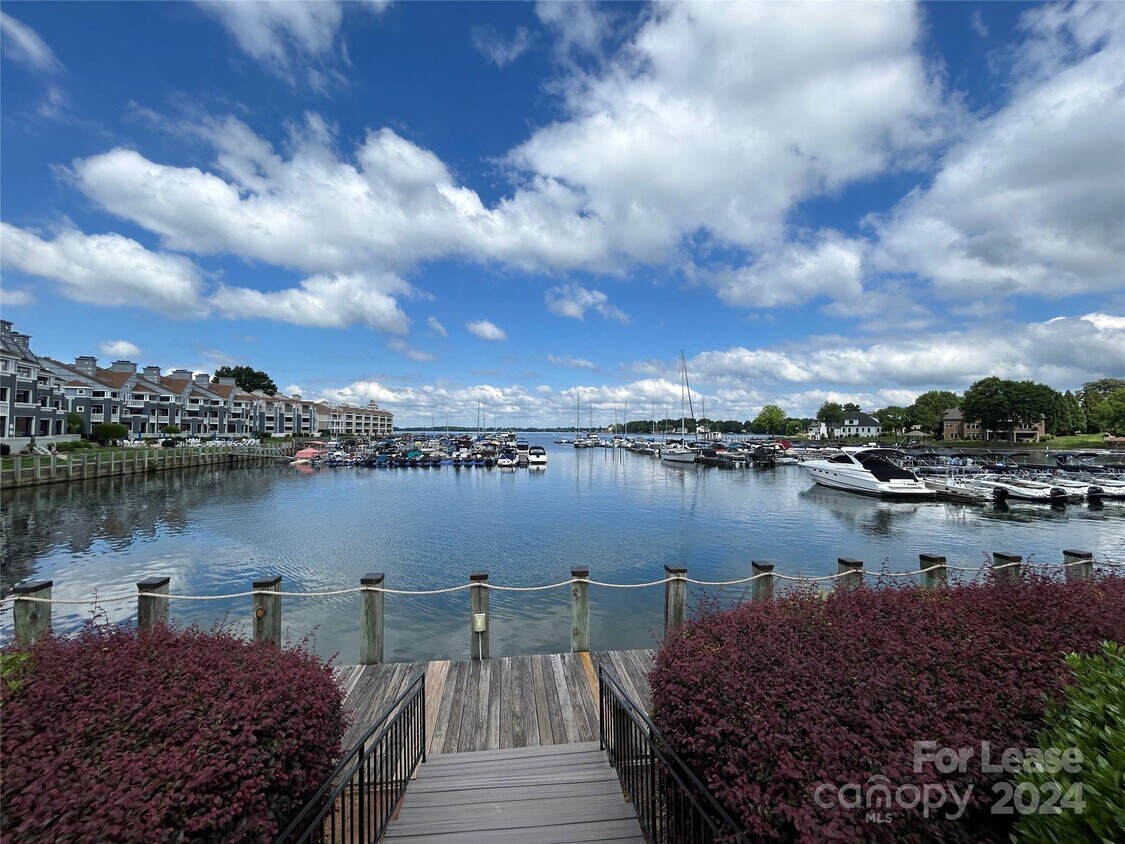 18837 Vineyard Point Ln, Cornelius, NC 28031 Condo for Rent in