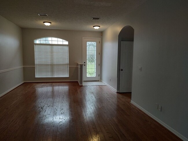 Building Photo - Beautiful Home w/Inground Pool in Peaceful Lynn Haven! *Pool Service Included!* *1/2 OFF 1st Mont...