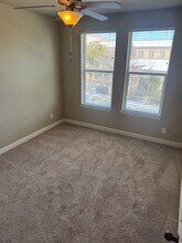 Interior Photo - Square 9