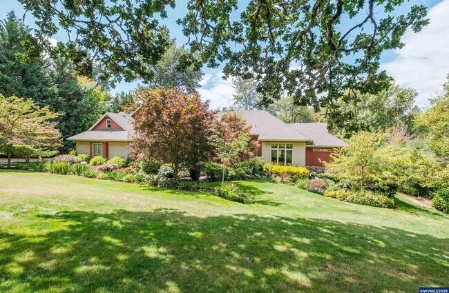 Building Photo - Luxury North Albany Home for Rent – 4 Bed,...