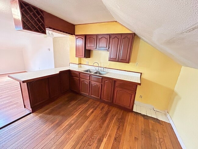 Foto del edificio - 721 E 9th St