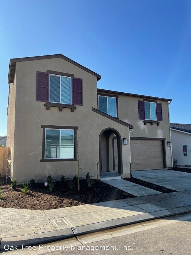 Foto del edificio - 5 br, 3 bath House - 6599 E. Fern Avenue