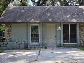 Building Photo - 709 Pineville Ln