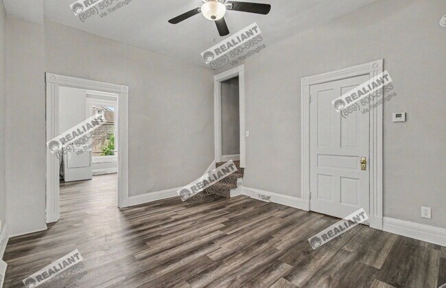 Building Photo - 320 Lafayette Ave