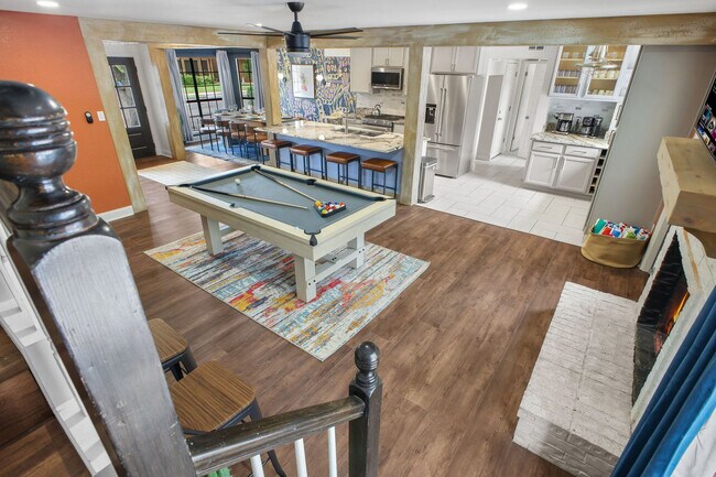 Foto del edificio - 8922 Hetherington Dr