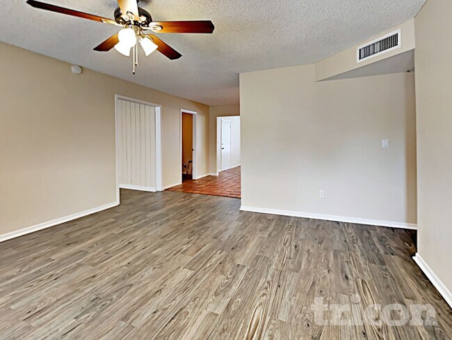 Foto del edificio - 4416 W Mountain View Rd