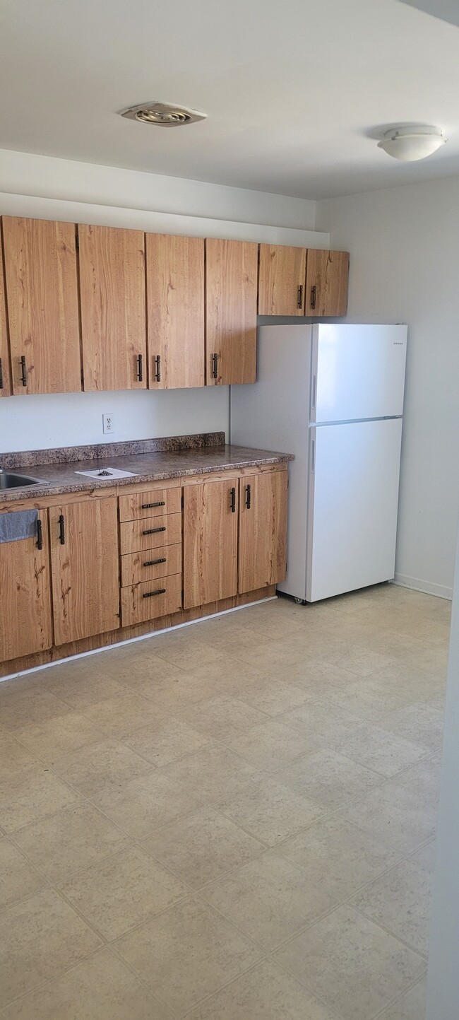 Building Photo - Lovely Unit for Renting
