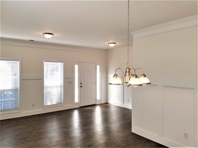 Foto del edificio - 292 Hunt Creek Drive