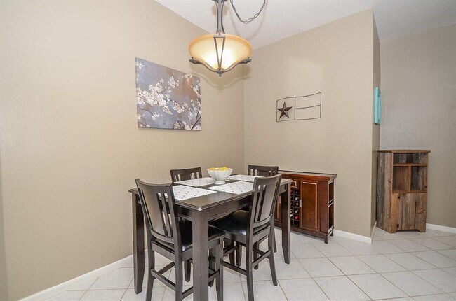 Foto del edificio - 226 W New Meadows Dr