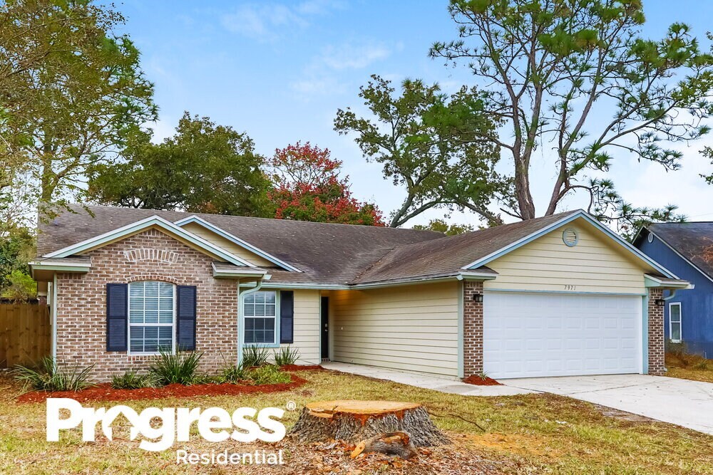 7971 Copperfield Cir N, Jacksonville, FL 32244 House Rental in