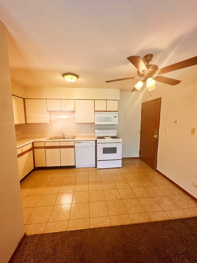 Foto del edificio - 2276 Century Point Ln