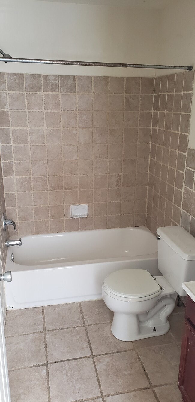 Bathroom - 2300 Catharine St