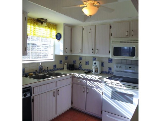 Foto del edificio - 13615 W Cooksey Rd
