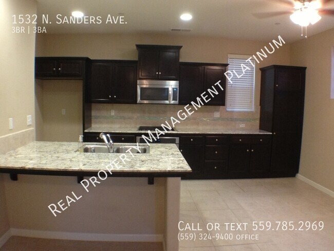 Building Photo - 1532 N Sanders Ave