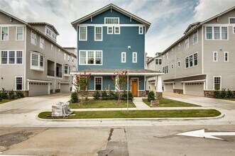 Building Photo - 645 N Tyler St