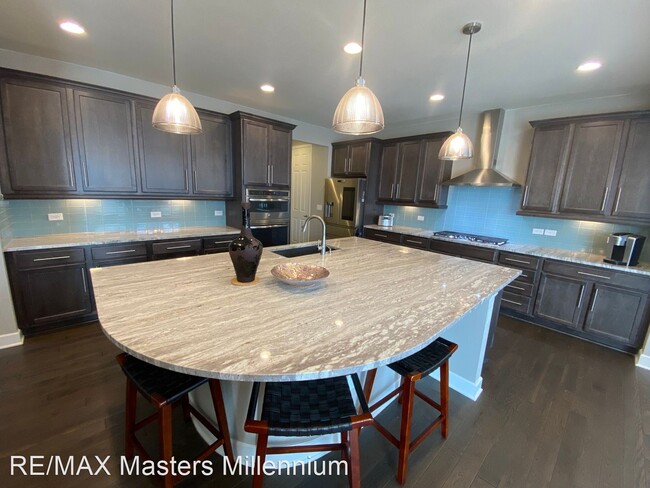 Foto del edificio - 5 br, 4 bath House - 658 E Dry Creek Cir