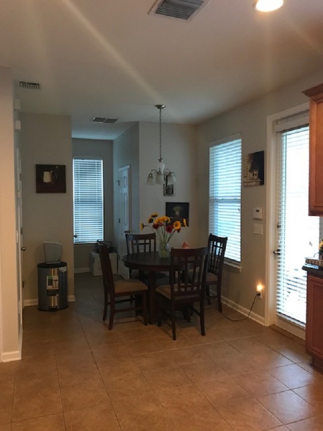 Foto del edificio - 3116 Mist Flower Rd