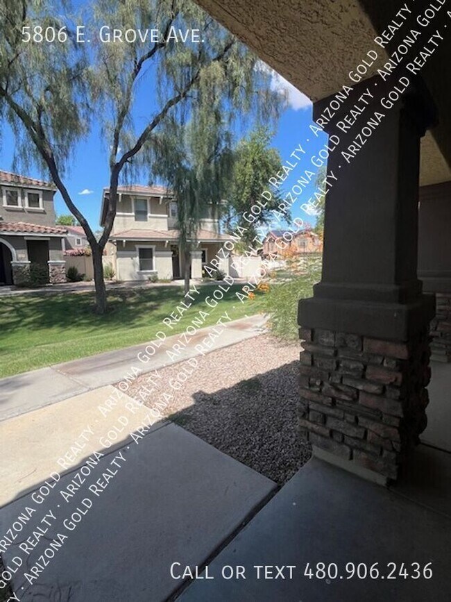 Building Photo - 5806 E Grove Ave