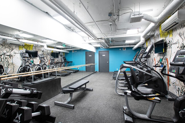 Building Photo - 24 Tyndall Avenue