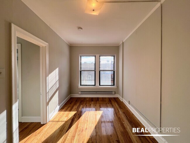 Foto del edificio - 4614 N Paulina St