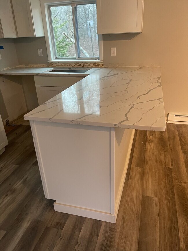 9637 Stony Hollow Dr, Tobyhanna, PA 18466 House Rental in Tobyhanna