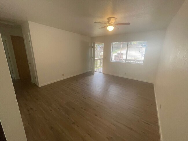Foto del edificio - 138 Patterson Ct