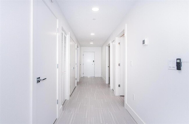 Building Photo - 415 Island Way