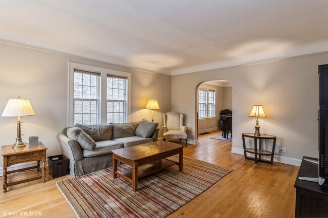 Foto del edificio - 4844 W Berwyn Ave