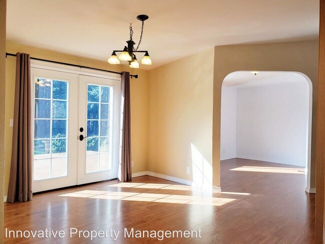 Building Photo - 3 br, 2 bath House - 15984 S. Leland Rd.
