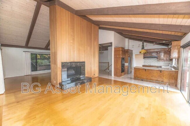 Foto del edificio - 180 Somerset Rd
