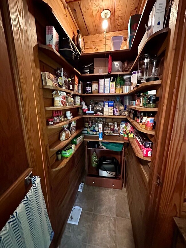 Building Photo - 540 Chase Park Rd