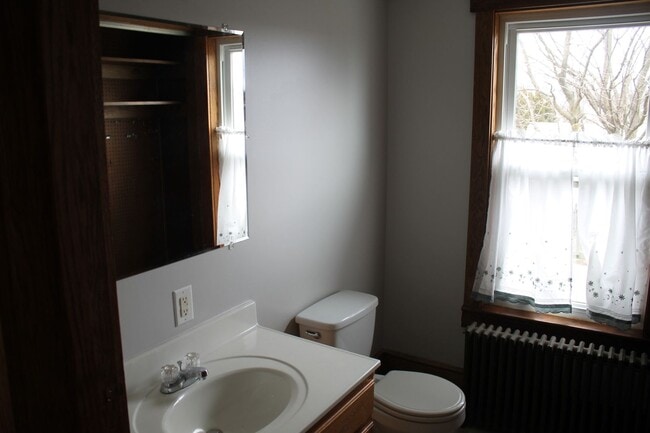 Building Photo - Single Family Home
