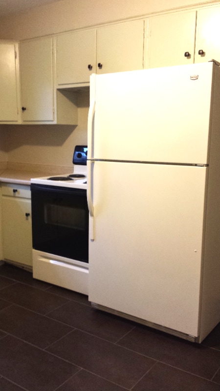 Building Photo - 4919 Fuller Dr