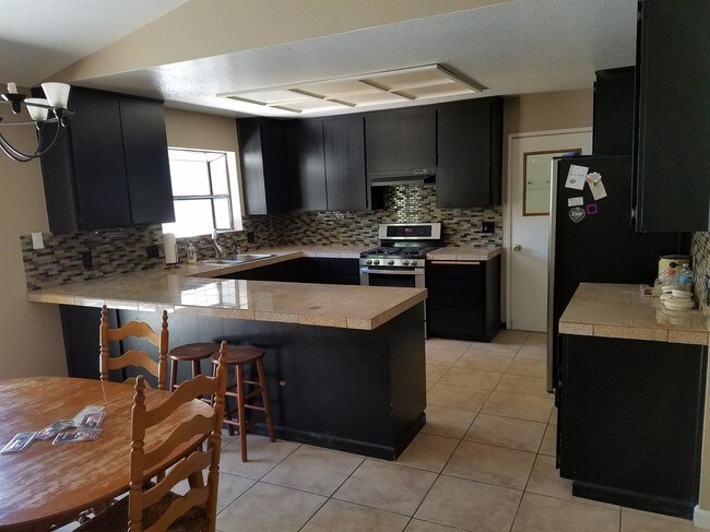 Foto del edificio - 13171 Luther Rd