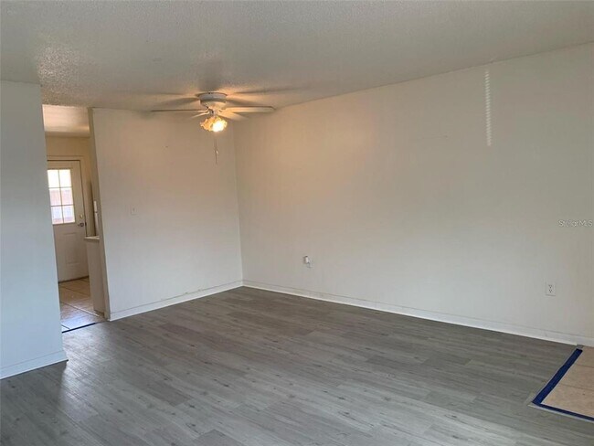 Foto del edificio - 12403 Hibiscus Oak Pl