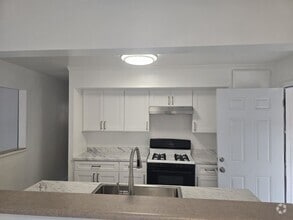 Building Photo - 14261 Olive St