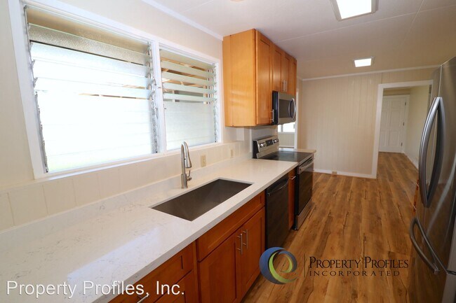 Building Photo - 3 br, 2.5 bath House - 67-074 NAUAHI STREET