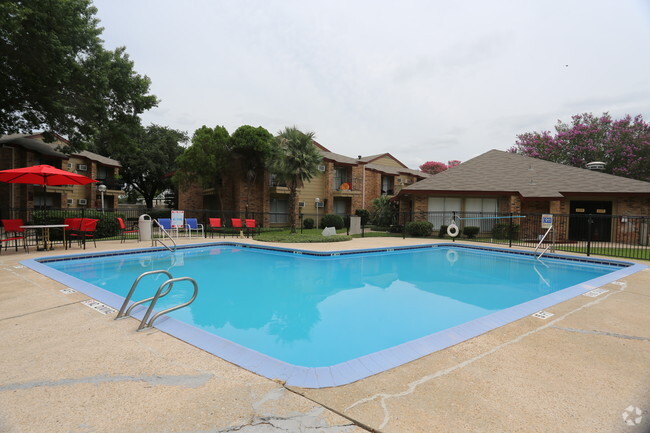 Building Photo - Olmos Club Apartments