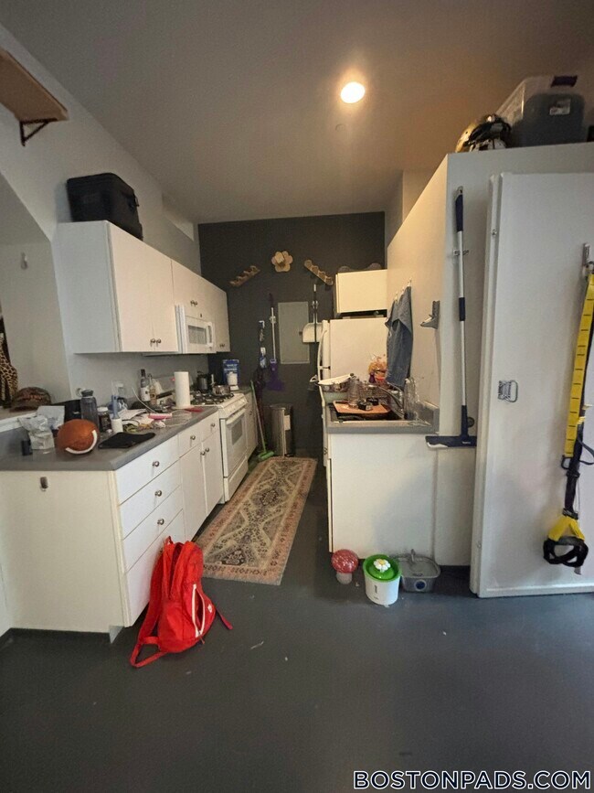 Building Photo - 160 E Berkeley St