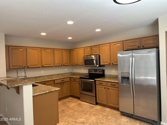 Foto del edificio - 2011 W Sunshine Butte Dr