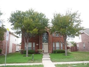 Building Photo - 4321 Waskom Dr